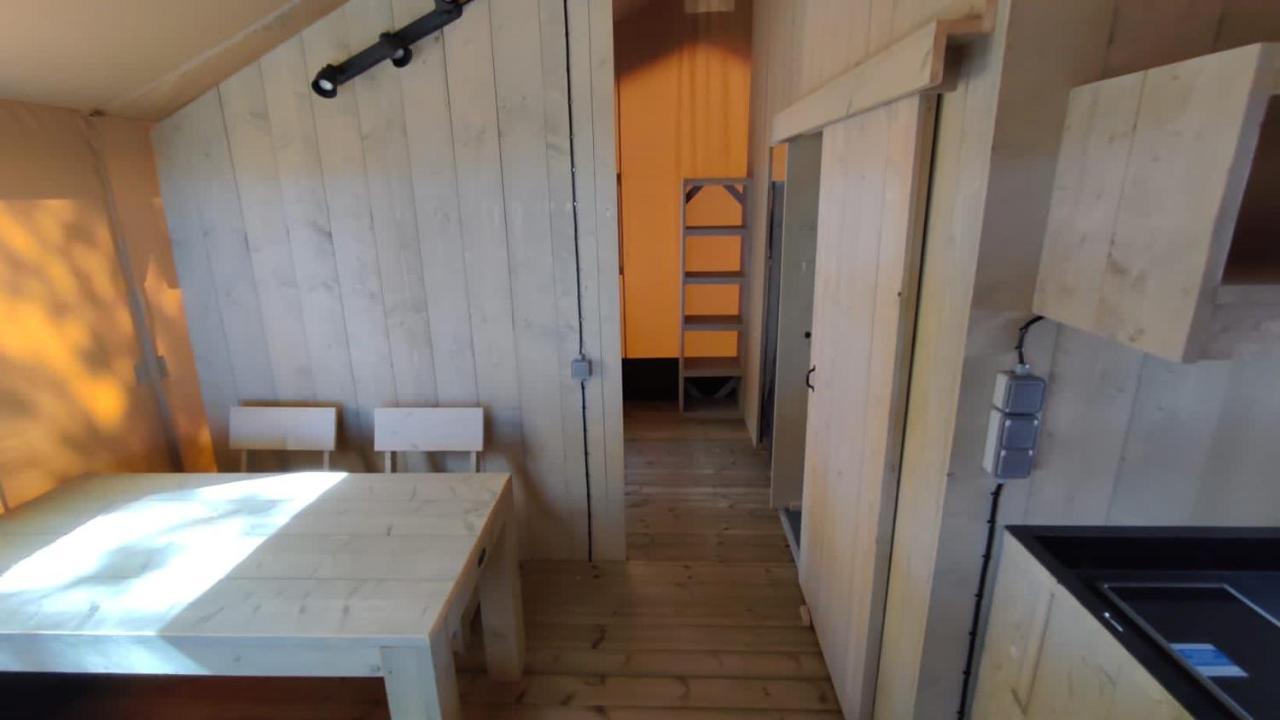 Camping Vilanova Park ヴィラノヴァ・イ・ラ・ジェルトル エクステリア 写真