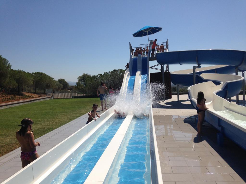 Camping Vilanova Park ヴィラノヴァ・イ・ラ・ジェルトル エクステリア 写真